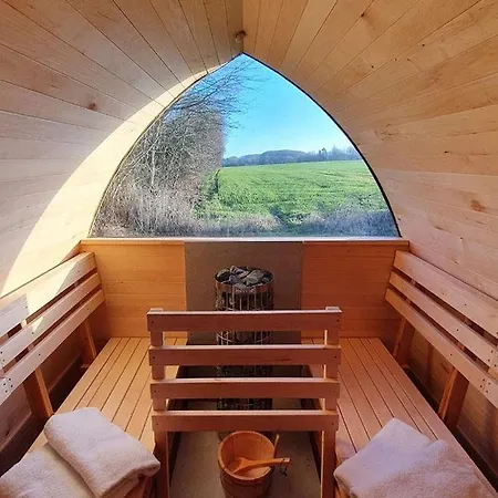 Stuersholz Gut Oestergaard Gospodarstwo agroturystyczne