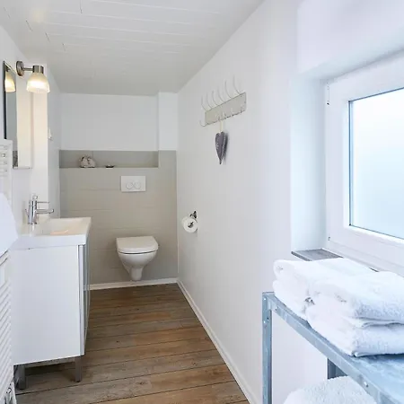 Stuersholz Gut Oestergaard Gospodarstwo agroturystyczne Steinbergkirche